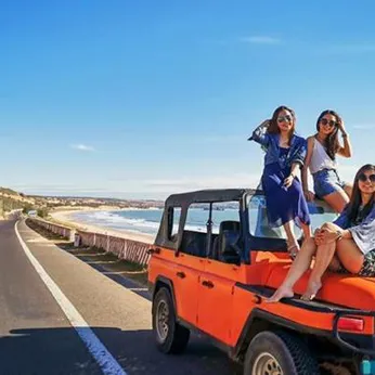 TOUR XE JEEP MŨI NÉ TỪ SÀI GÒN | KHÁM PHÁ ĐỒI CÁT BAY – BÀU TRẮNG – SUỐI TIÊN