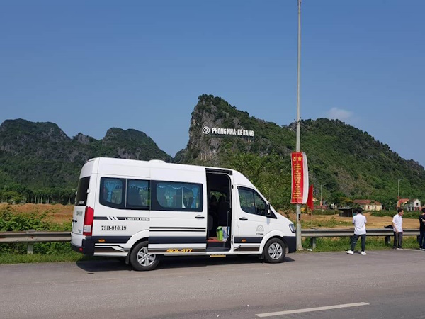 Thuê xe 16 chỗ Sài Gòn